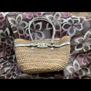 Summer straw tote